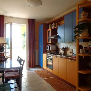 https://liz-beth.it-tuscanyhotel.com